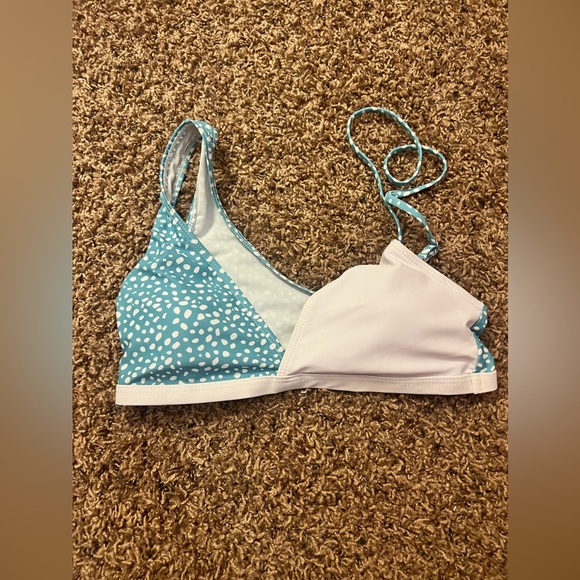 Bikini Lot - Picture 7 of 16